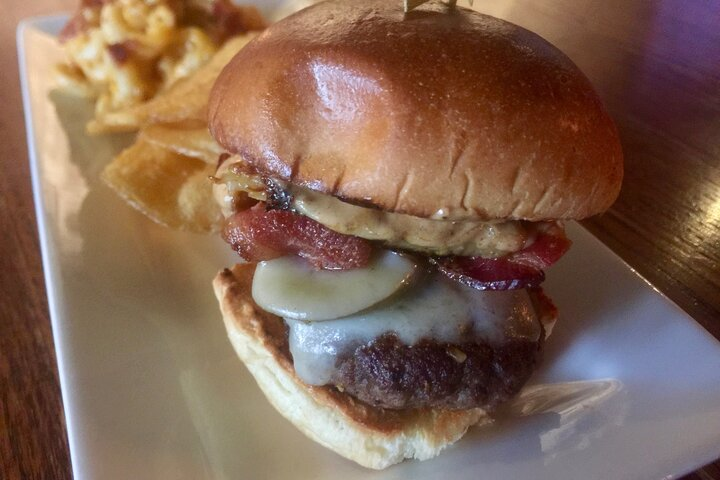 3-Hour Lewiston Walking Cocktail Tour - Photo 1 of 6